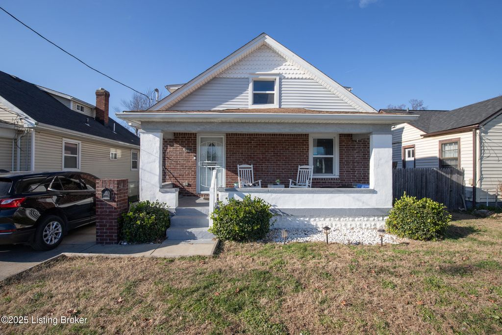 Photo of 3408 Cane Run Rd, Louisville, KY 40211 (MLS # 1707600)