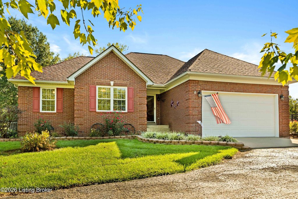 Photo of 124 Whitetail Dr, Taylorsville, KY 40071 (MLS # 1709619)