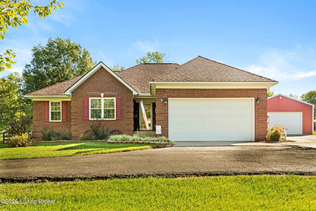 Photo of 124 Whitetail Dr, Taylorsville, KY 40071 (MLS # 1709619)