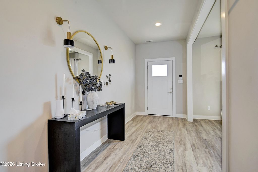 Photo of 9204 Fox Chase Rd, Louisville, KY 40228 (MLS # 1712674)