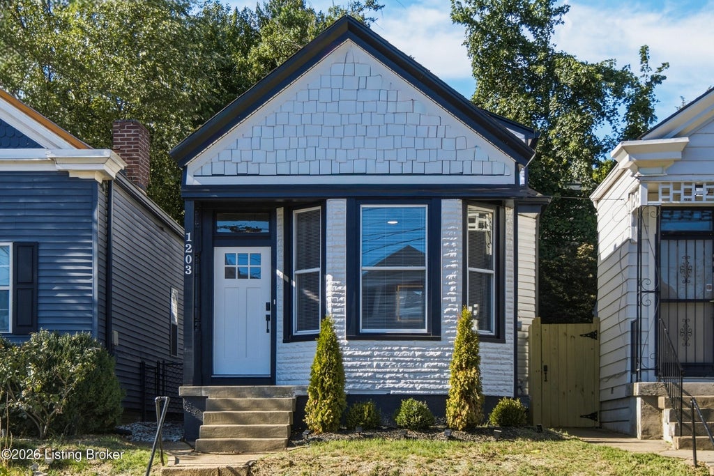 Photo of 1203 E Kentucky St, Louisville, KY 40204 (MLS # 1730269)