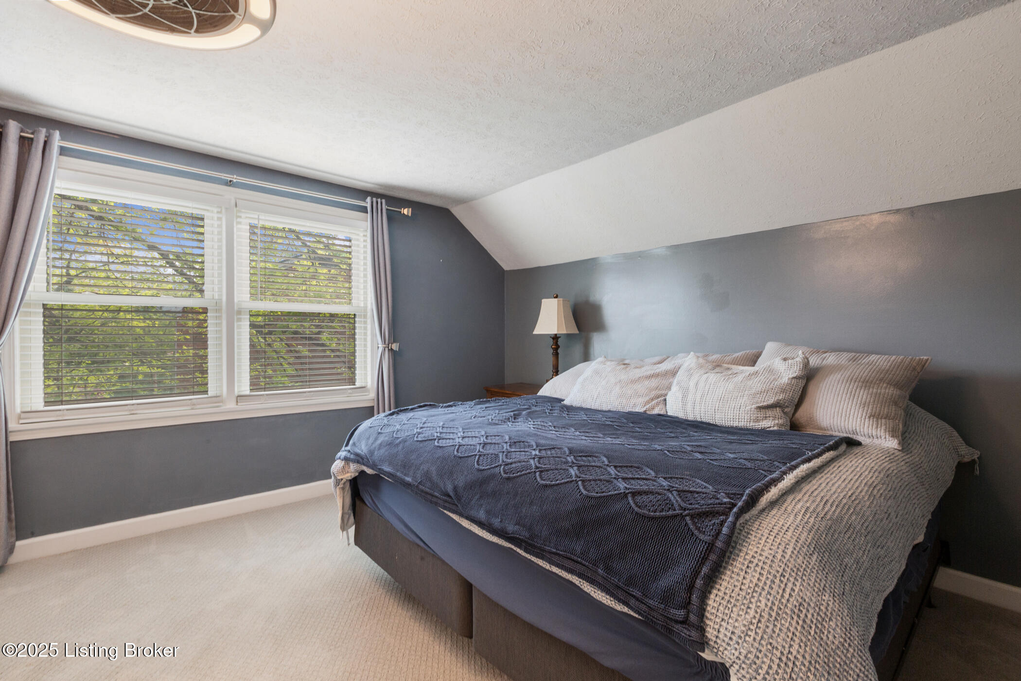 10502 Larkhall Ct, Louisville, Kentucky image 45