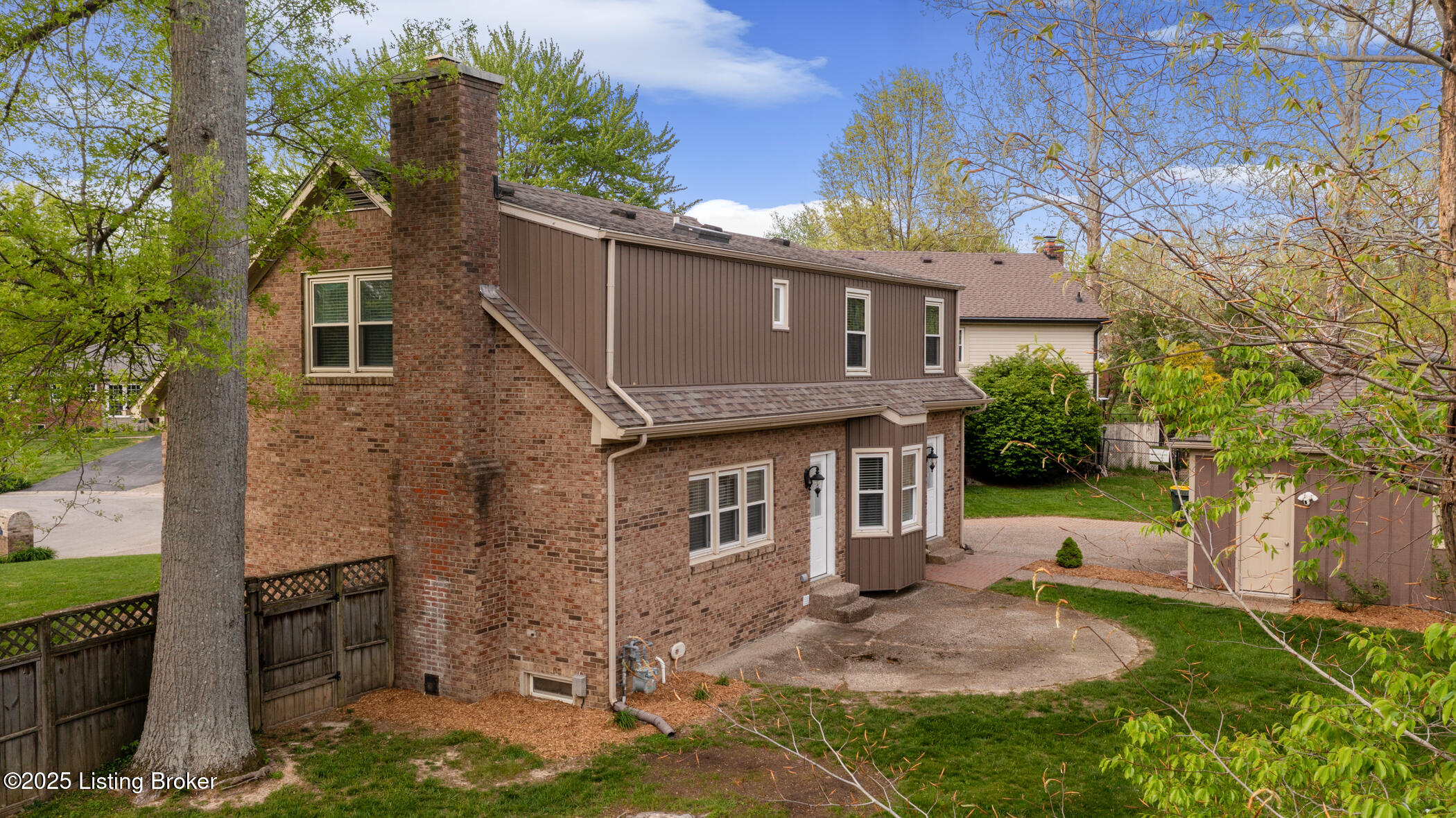 10502 Larkhall Ct, Louisville, Kentucky image 9