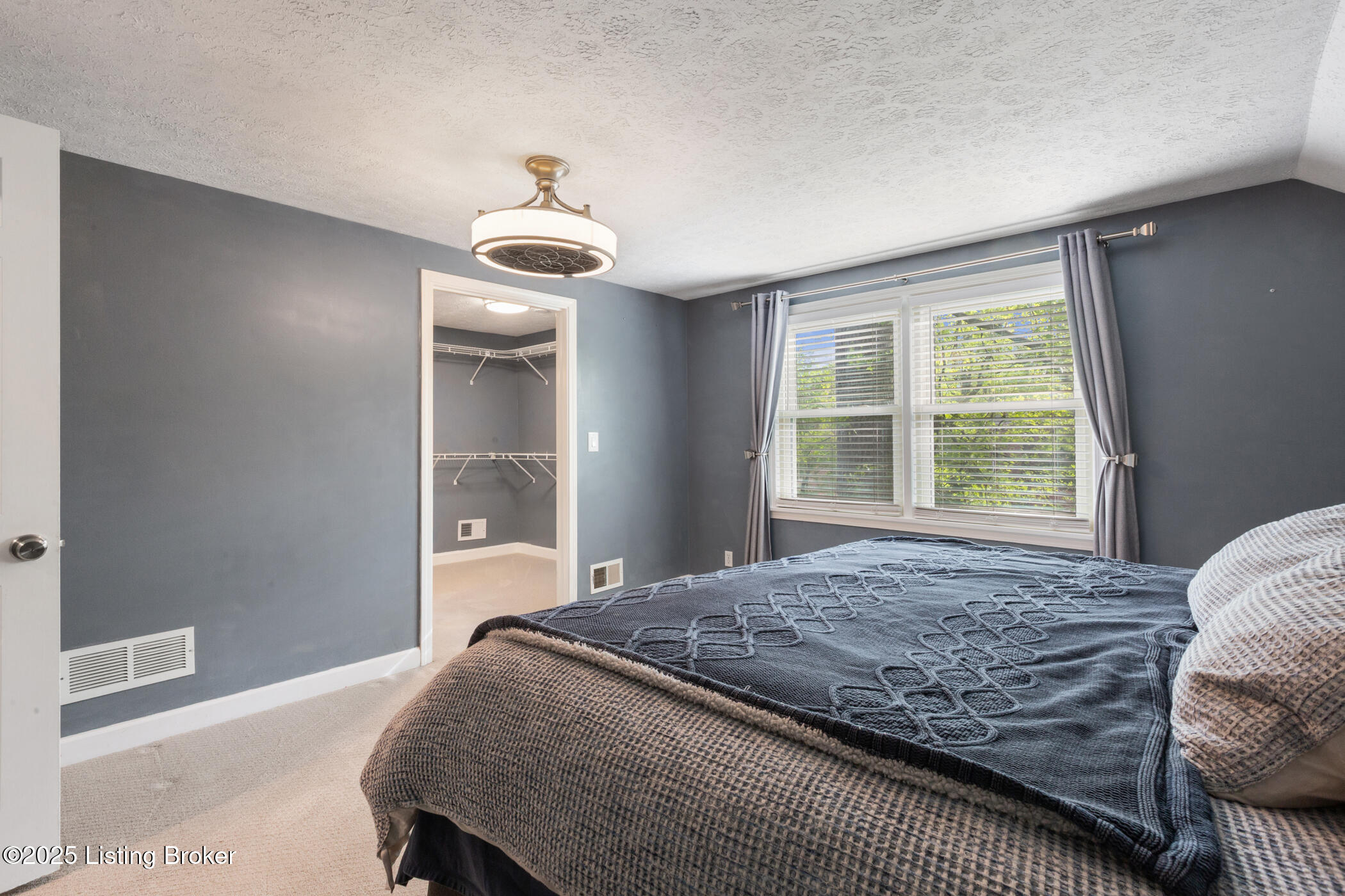 10502 Larkhall Ct, Louisville, Kentucky image 44