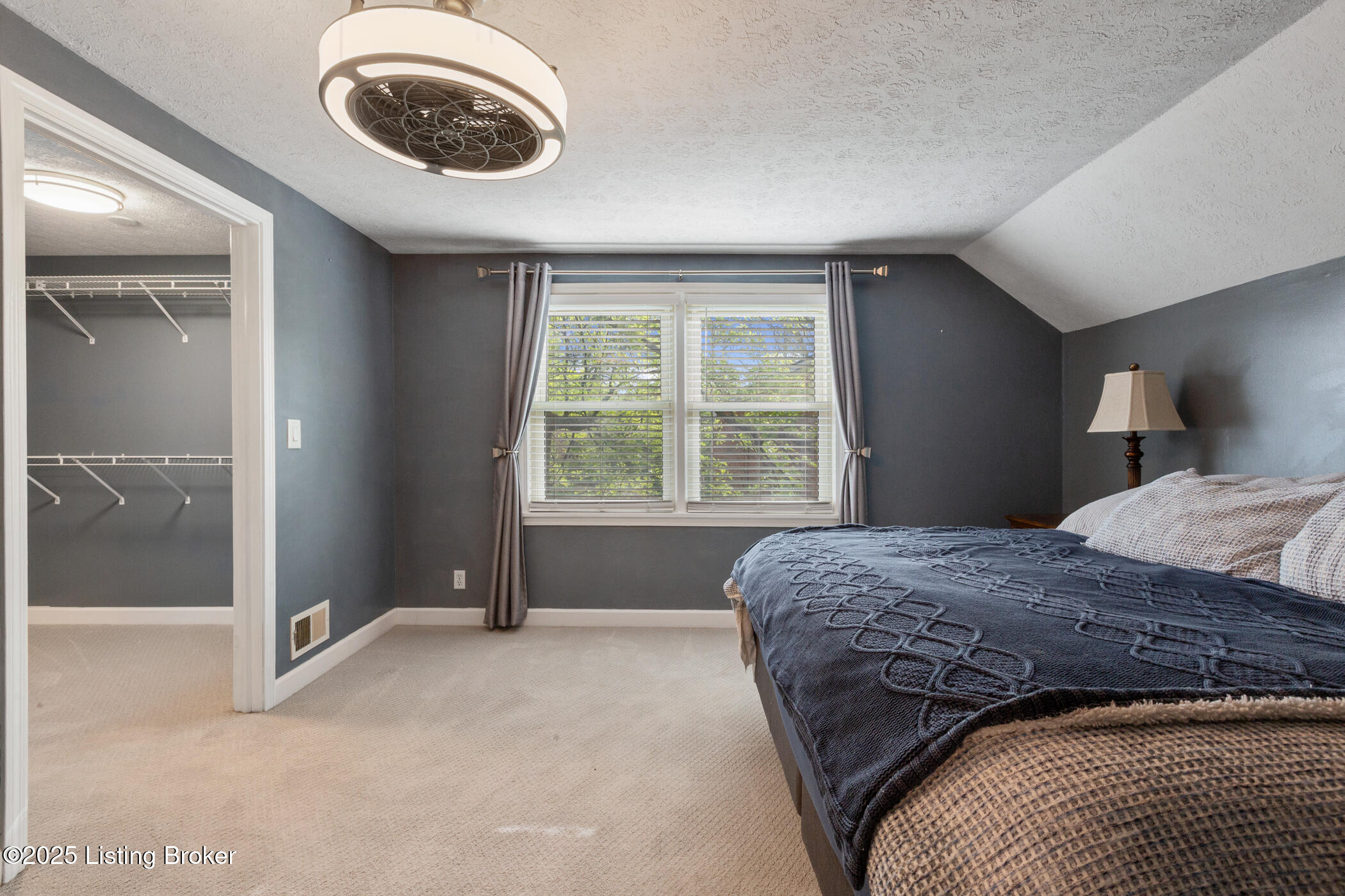 10502 Larkhall Ct, Louisville, Kentucky image 42