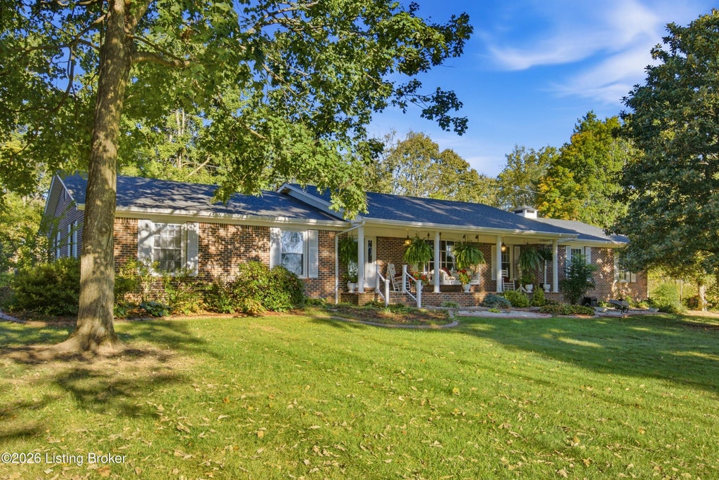 Photo of 113 Carolyn Ln, Nicholasville, KY 40356 (MLS # 1731507)