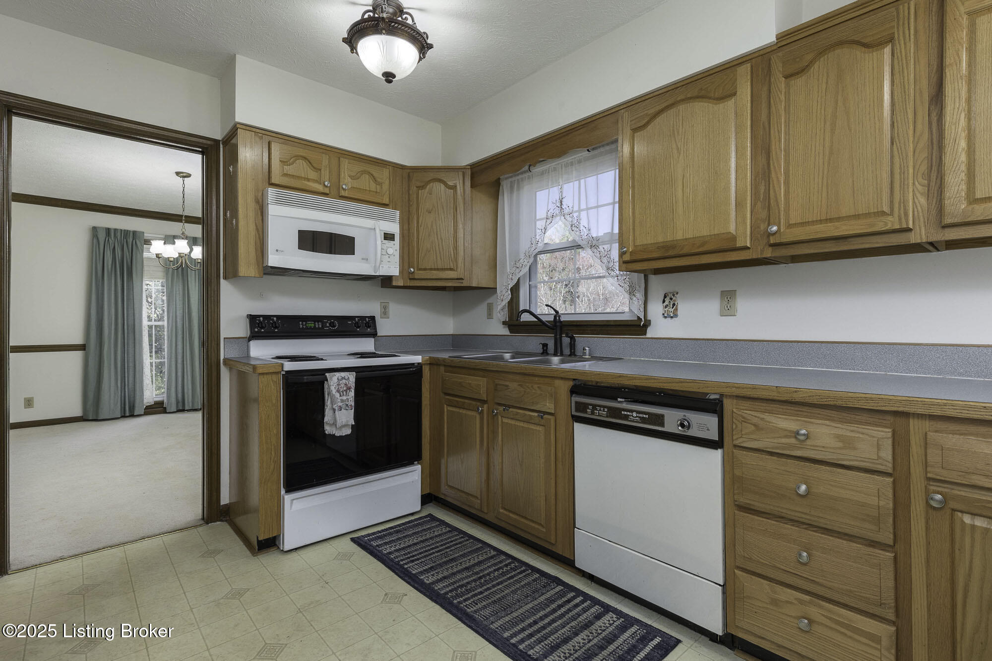 305 Ash Ave, Pewee Valley, Kentucky image 10