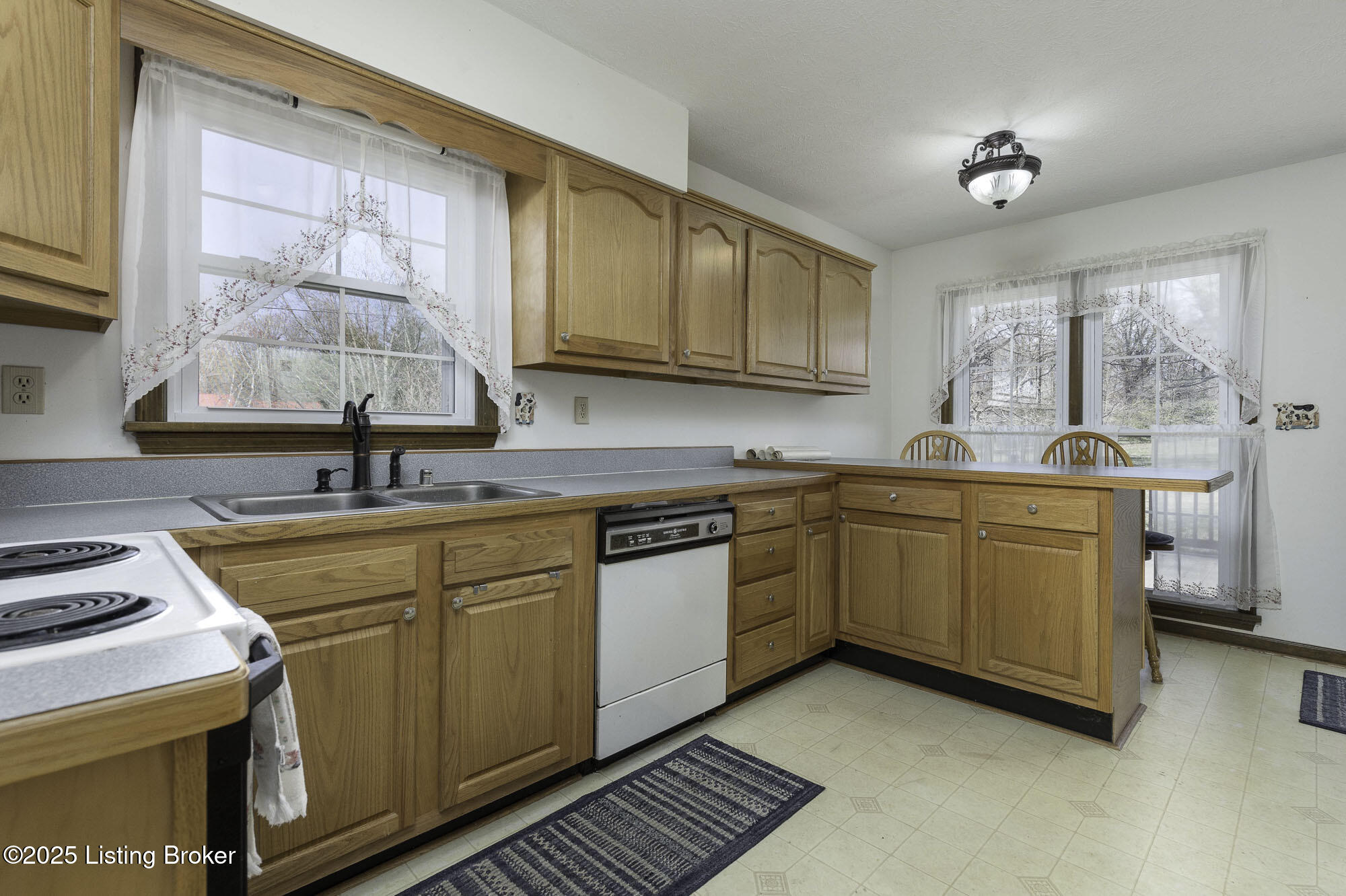 305 Ash Ave, Pewee Valley, Kentucky image 9