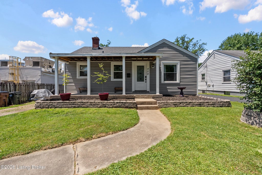 Photo of 408 Marquette Dr, Louisville, KY 40222 (MLS # 1721393)