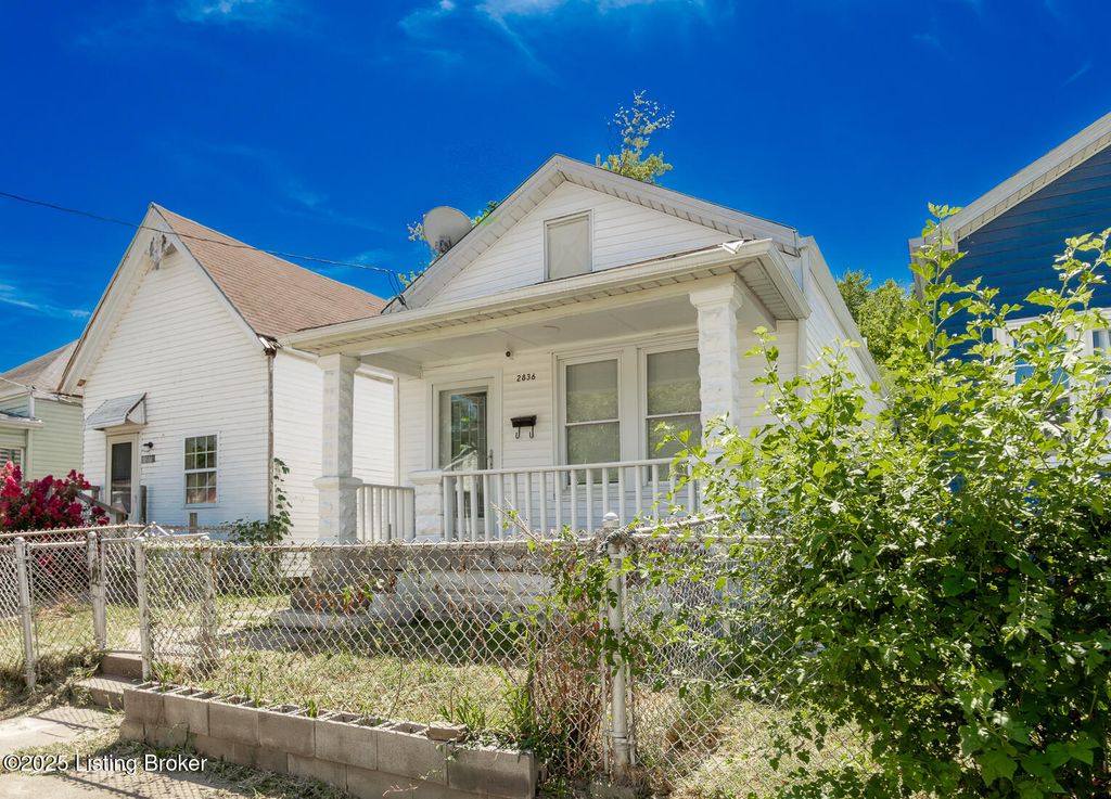 Photo of 2836 Garfield Ave, Louisville, KY 40212 (MLS # 1712793)