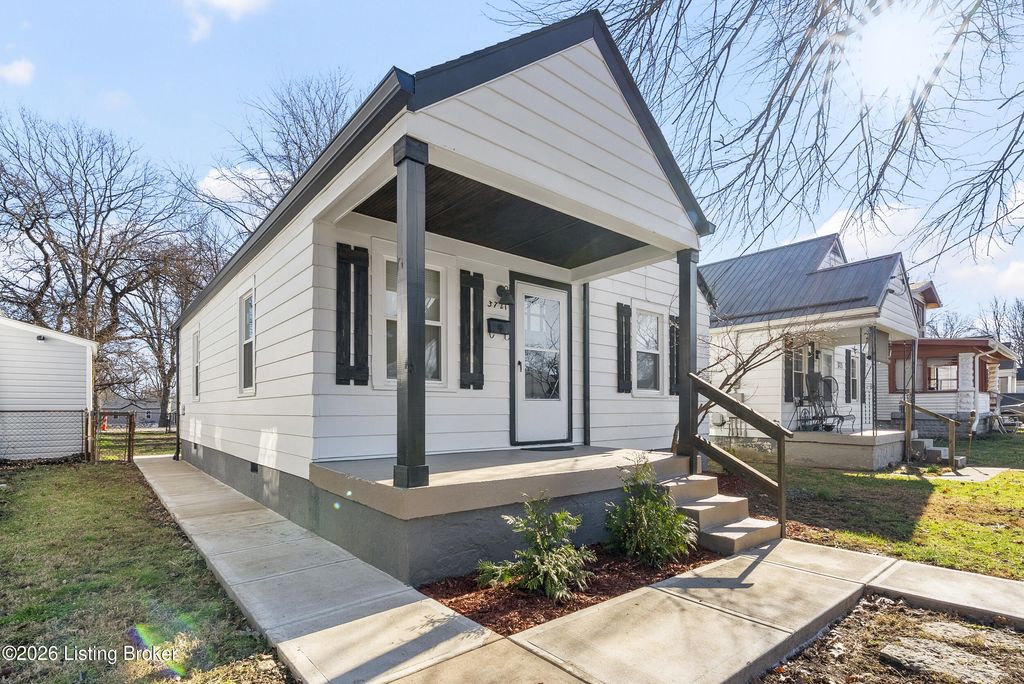 Photo of 3721 Craig Ave, Louisville, KY 40215 (MLS # 1707106)