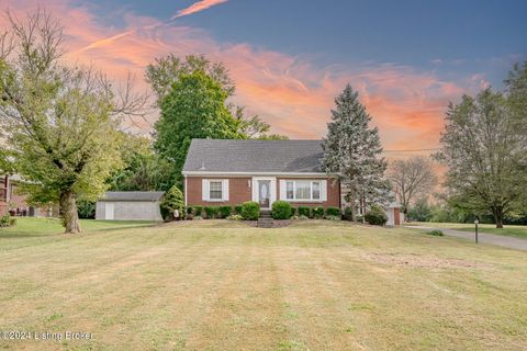 Photo of 4608 Glen Rose Rd, Louisville, KY 40229 (MLS # 1700814) Photo of 4608 Glen Rose Rd, Louisville, KY 40229 (MLS # 1700814)