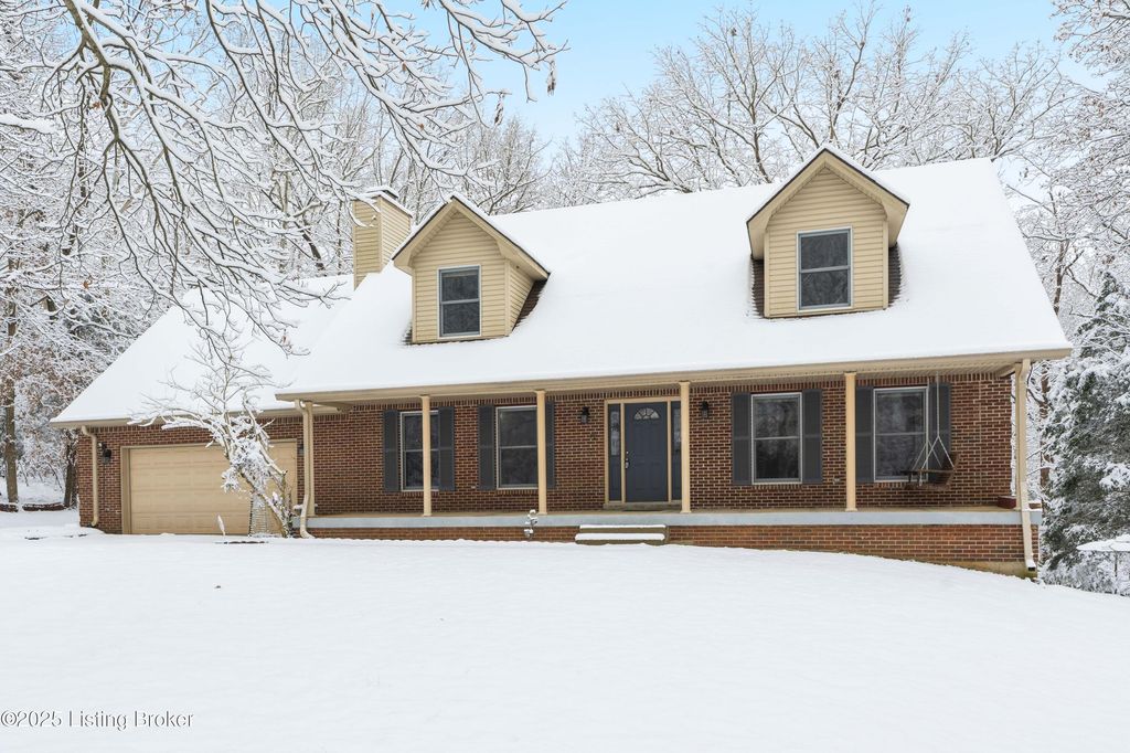 Photo of 17 Bittersweet Pl, Brandenburg, KY 40108 (MLS # 1704585)