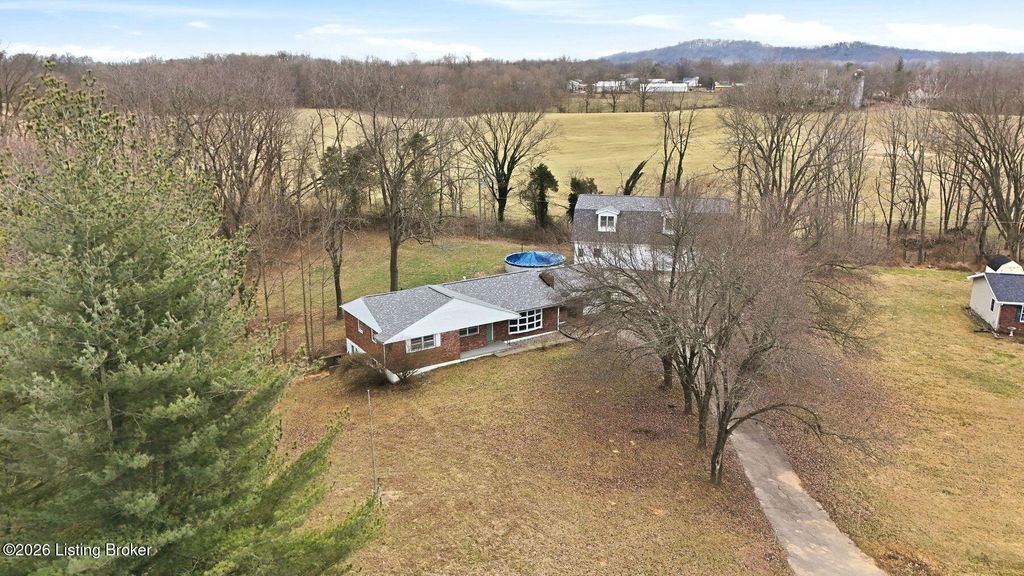 Photo of 12 SE Hollye Dr, Corydon, IN 47112 (MLS # 1707245)