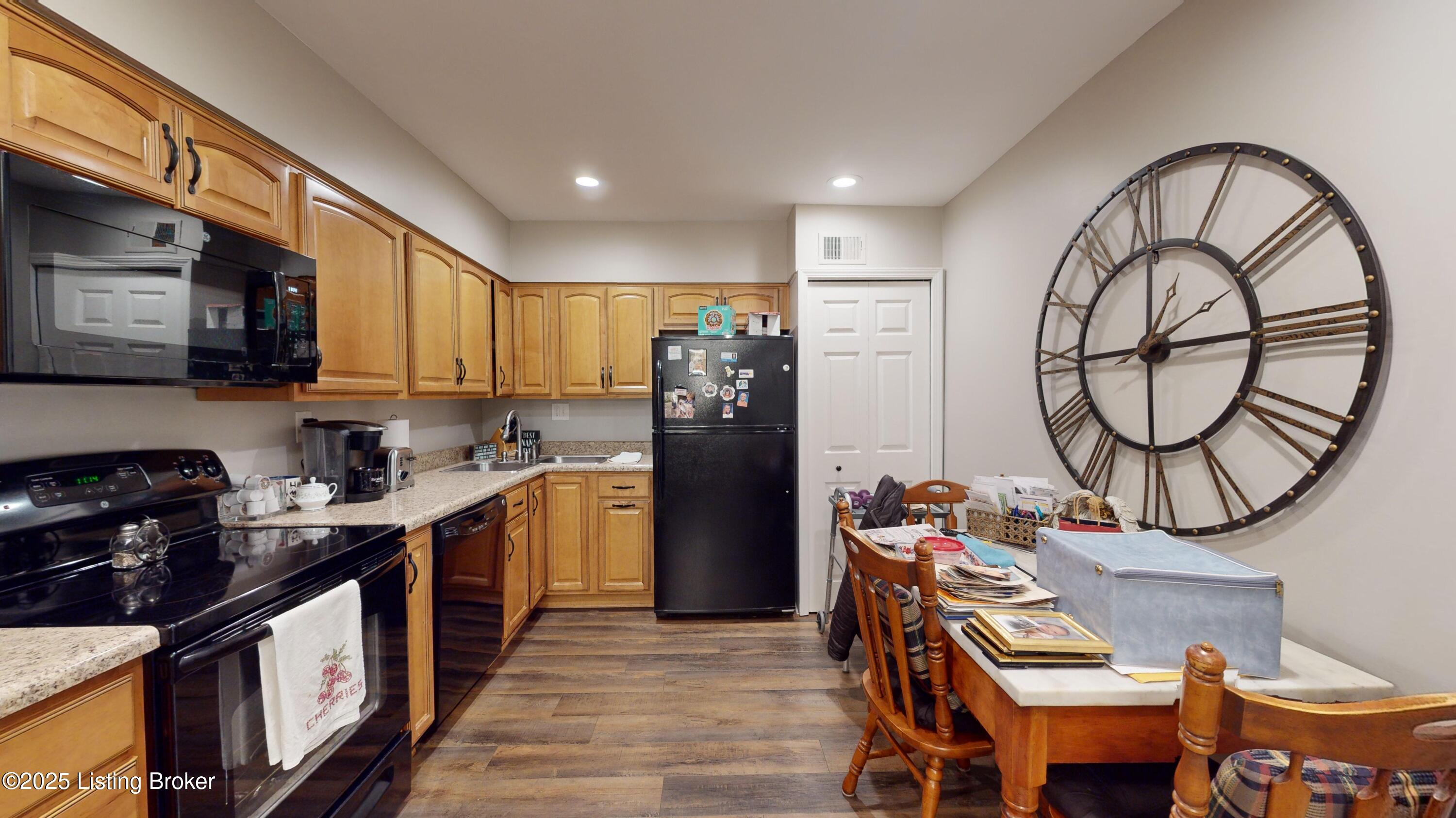 1600 Gardiner Ln #203, Louisville, Kentucky image 9