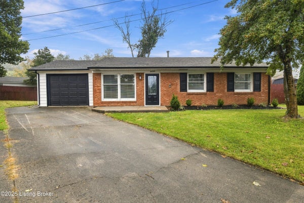 6109 FERN CT, LOUISVILLE, KY 40291 - Image 1416881be69e1efd3b75c3a8ef87ef4e/1307059256