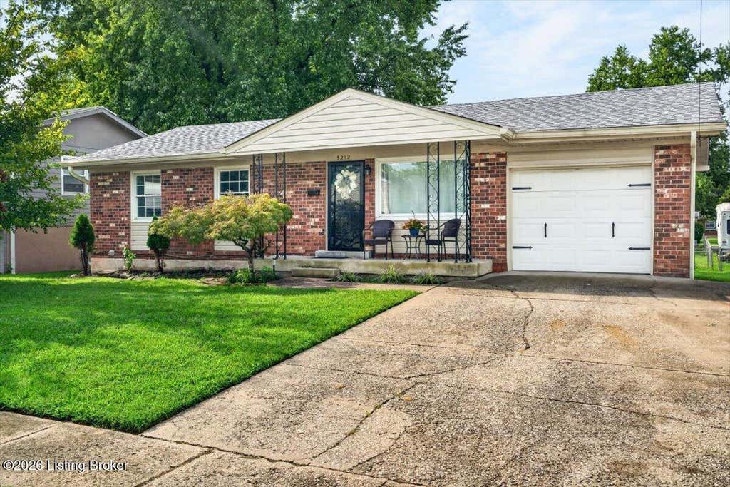 Photo of 5212 Rookwood Ave, Louisville, KY 40218 (MLS # 1725741)