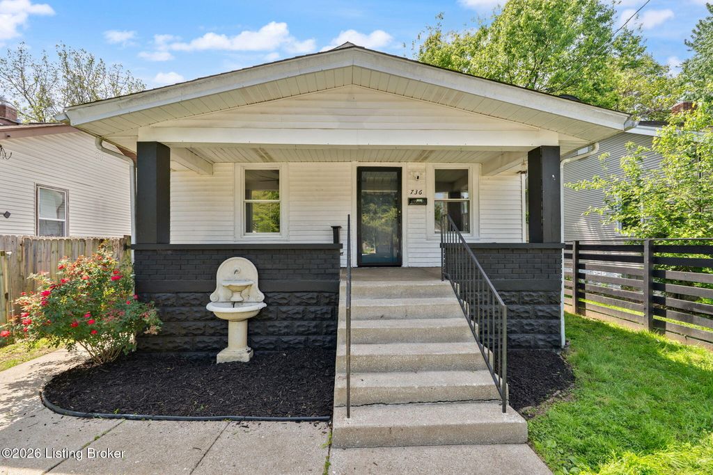 Photo of 736 Iowa Ave, Louisville, KY 40208 (MLS # 1715386)