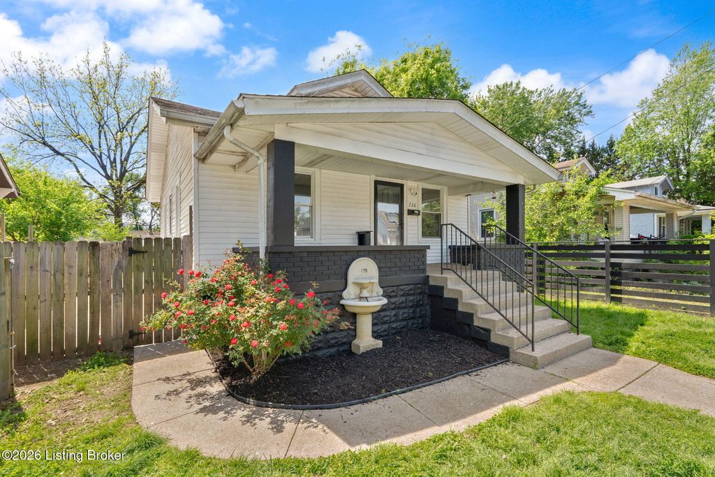 Photo of 736 Iowa Ave, Louisville, KY 40208 (MLS # 1715386)