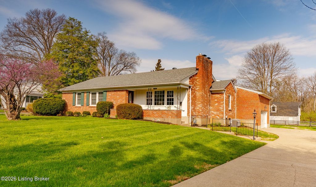 Photo of 8609 Perry Rd, Louisville, KY 40222 (MLS # 1712853)