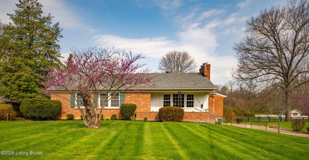 Photo of 8609 Perry Rd, Louisville, KY 40222 (MLS # 1712853)