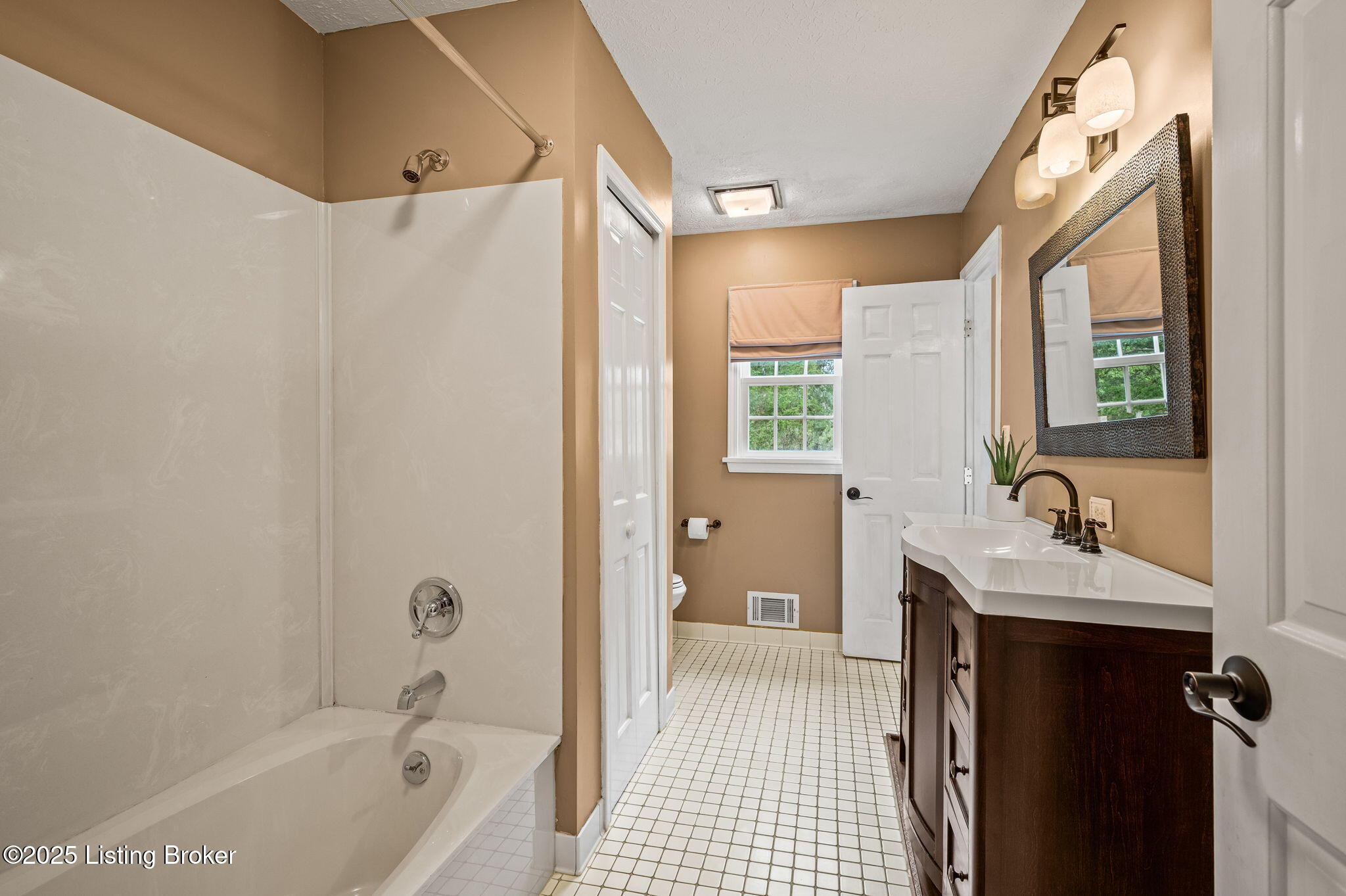 6501 Shelburn Dr, Crestwood, Kentucky image 23