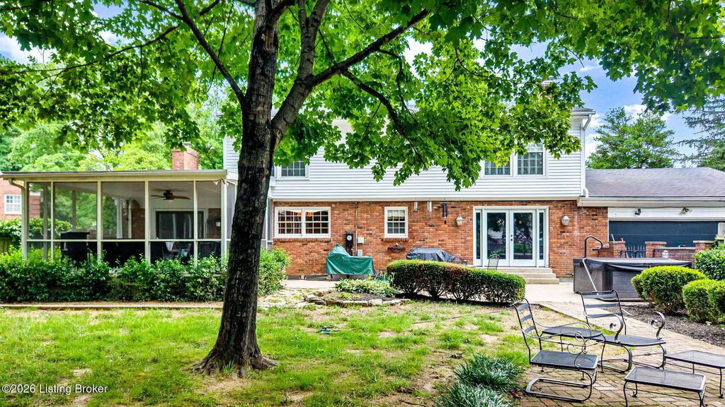 Photo of 4911 Crofton Rd, Louisville, KY 40207 (MLS # 1720633)