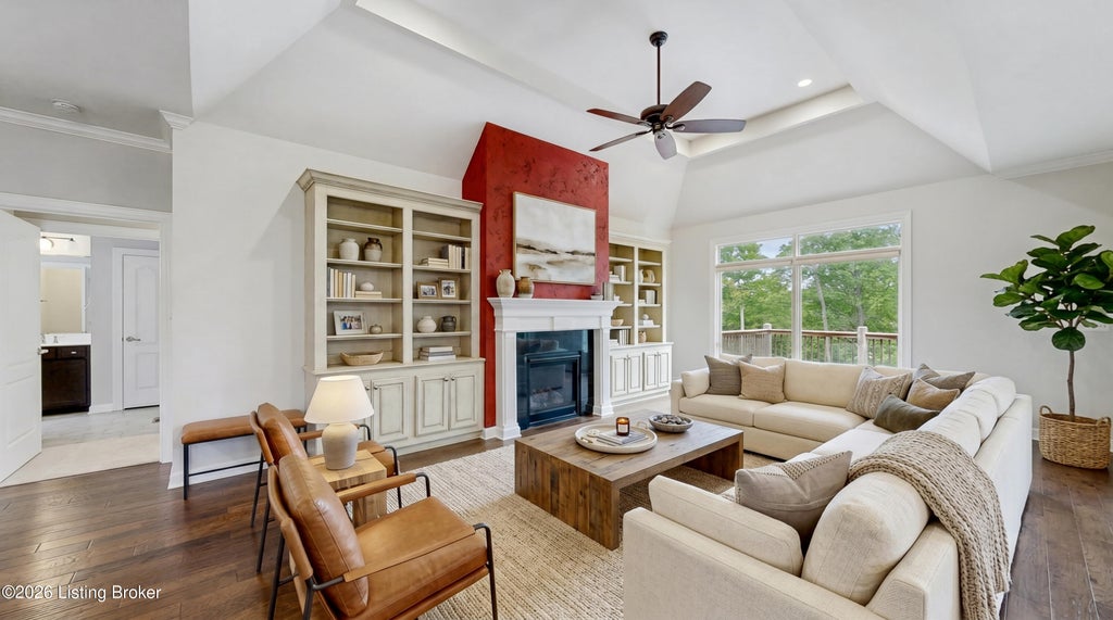 Photo of 4126 Calgary Way, Louisville, KY 40241 (MLS # 1716876)