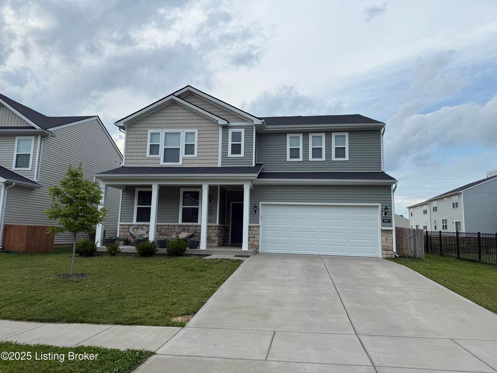 Photo of 4027 White Pine Ln, La Grange, KY 40031 (MLS # 1703627)