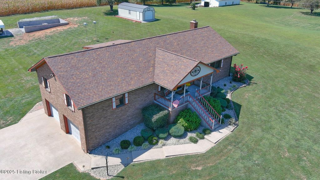 Photo of 11441 Rineyville Rd, Vine Grove, KY 40175 (MLS # 1715547)