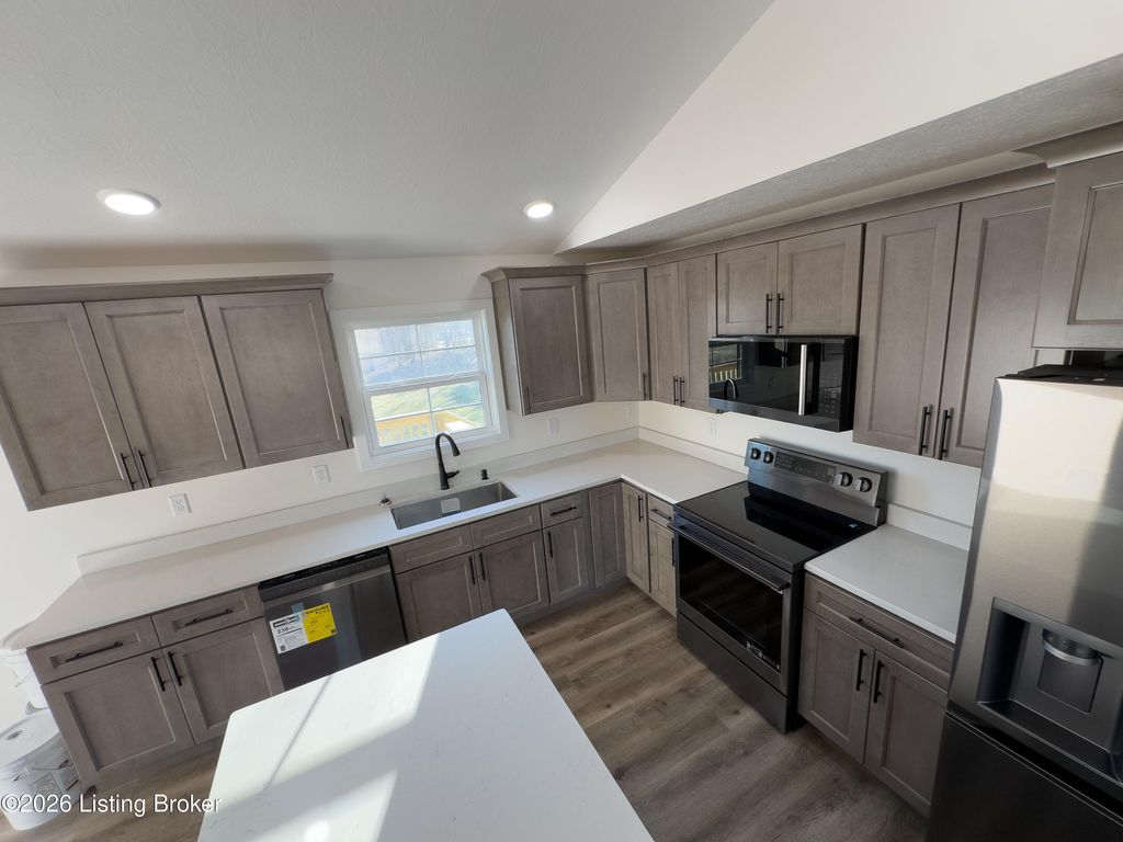 Photo of 15 Chett Ln, Clarkson, KY 42726 (MLS # 1709184)