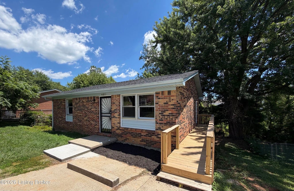 Photo of 421 Franklin Ave, Elizabethtown, KY 42701 (MLS # 1721359)