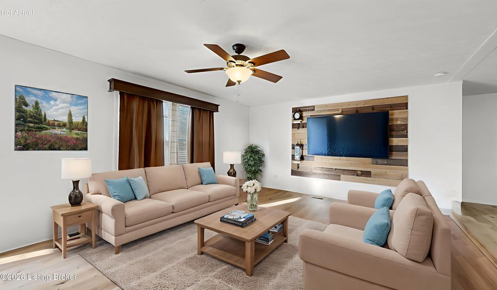 Photo of 6811 Memory Ln, Louisville, KY 40258 (MLS # 1706675)