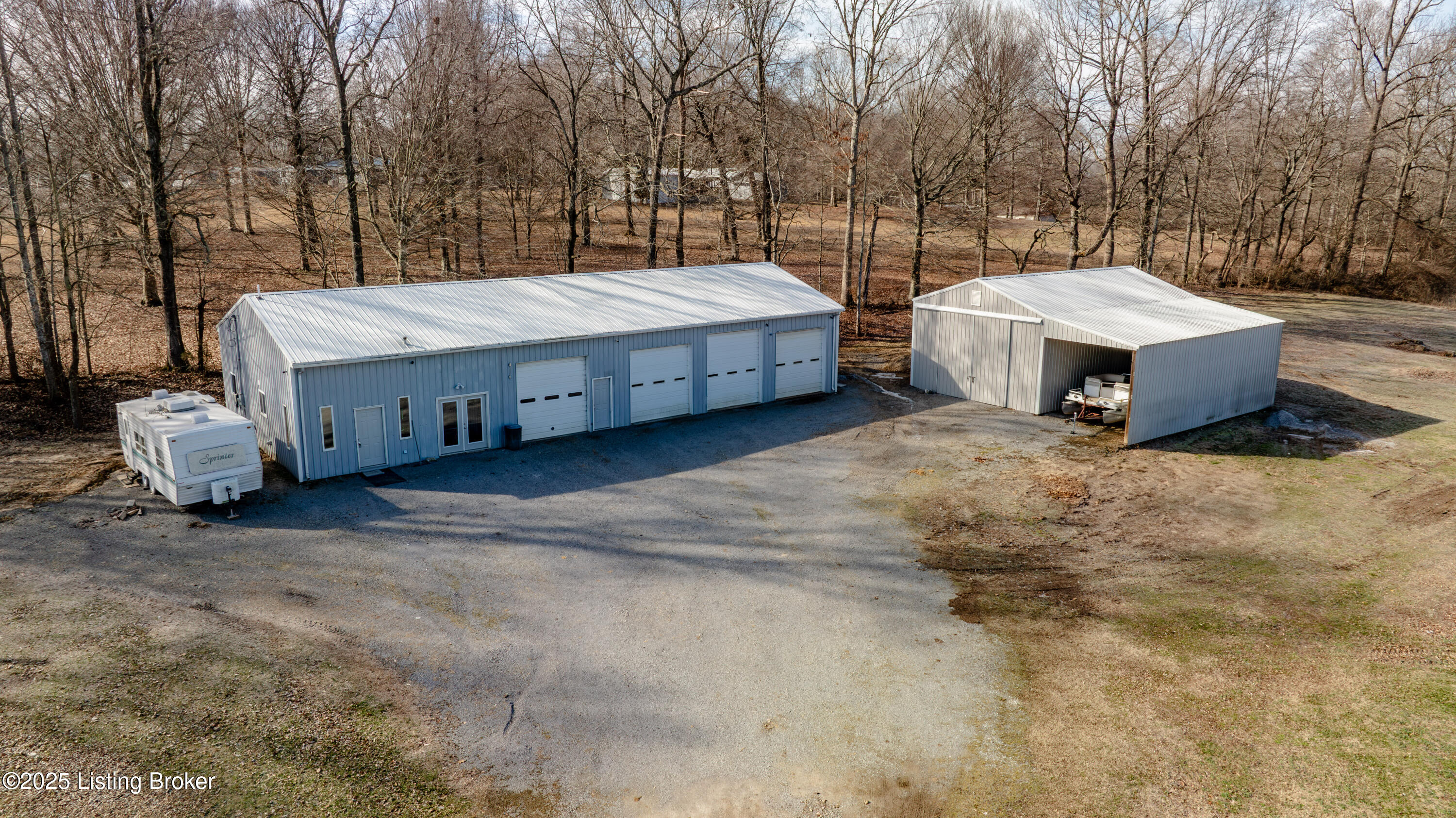 3556 Hwy 76, Russell Springs, Kentucky image 10