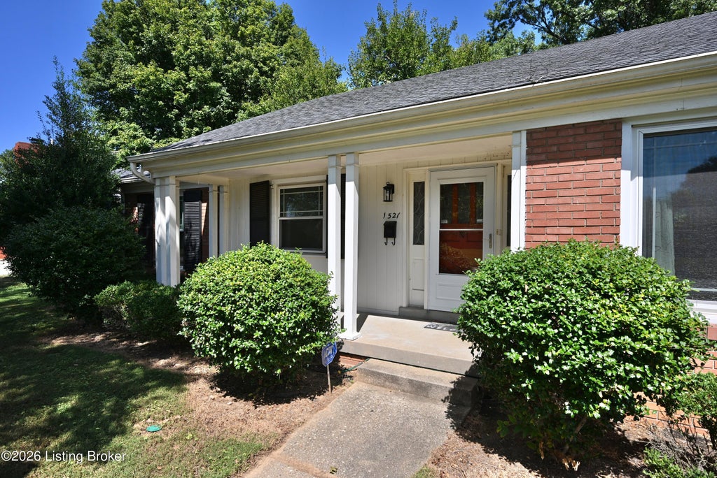 Photo of 1521 Woodluck Ave, Louisville, KY 40205 (MLS # 1729150)
