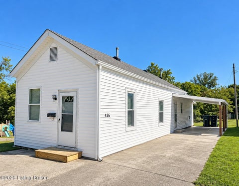 Photo of 426 W 7th St, New Albany, IN 47150 (MLS # 1730969)