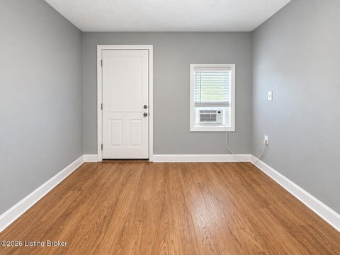 Tiny photo for 426 W 7th St, New Albany, IN 47150 (MLS # 1730969)