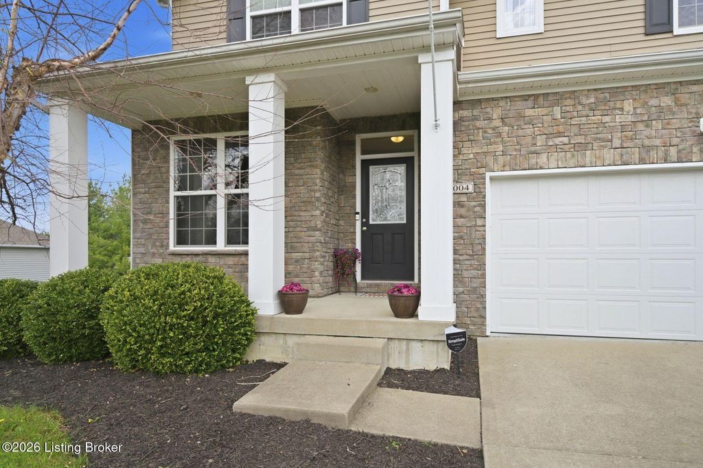 Photo of 2004 Cherry Creek Rd, La Grange, KY 40031 (MLS # 1713125)