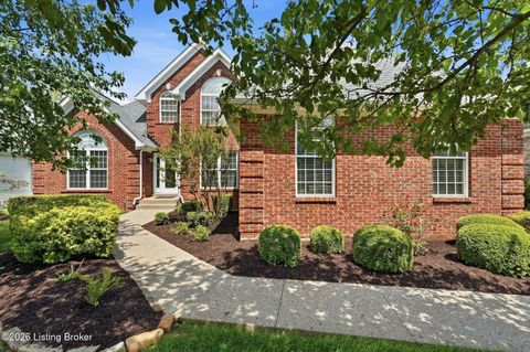 Photo of 1118 Crosstimbers Dr, Louisville, KY 40245 (MLS # 1716216)