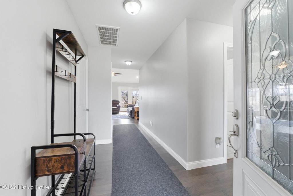 Photo of 313 Oak Grove Dr, Bardstown, KY 40004 (MLS # 1709454)