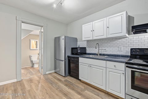 Tiny photo for 1114 S Shelby St, Louisville, KY 40203 (MLS # 1728946)