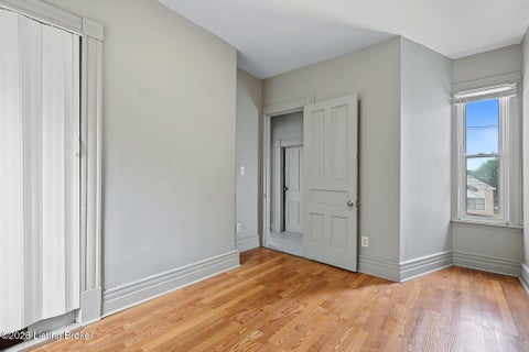 Tiny photo for 1114 S Shelby St, Louisville, KY 40203 (MLS # 1728946)