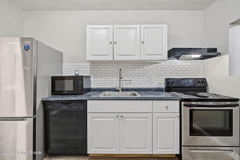 Tiny photo for 1114 S Shelby St, Louisville, KY 40203 (MLS # 1728946)