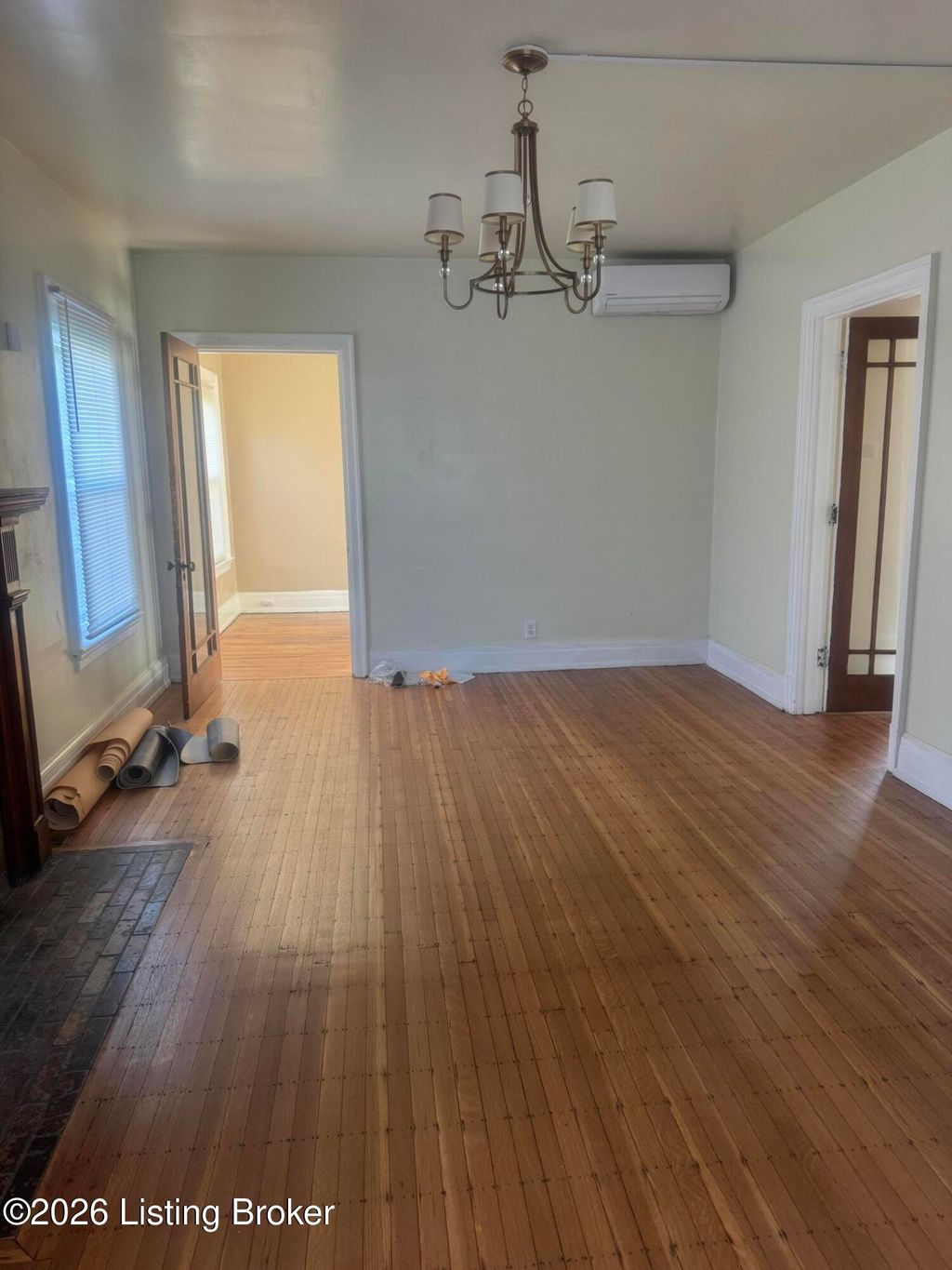 Photo of 300 Glendora Ave, Louisville, KY 40212 (MLS # 1718587)