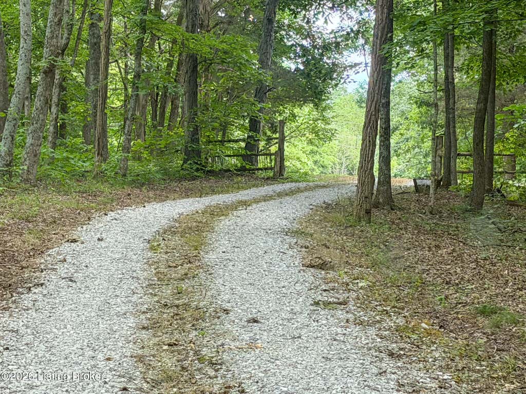 Photo of 1404 Catwalk Rd, Bagdad, KY 40003 (MLS # 1725141)