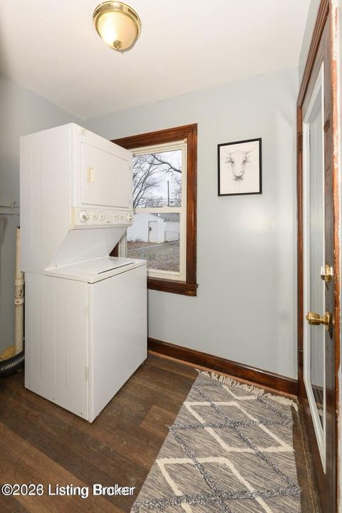 Tiny photo for 3664 Kahlert Ave, Louisville, KY 40215 (MLS # 1712785)