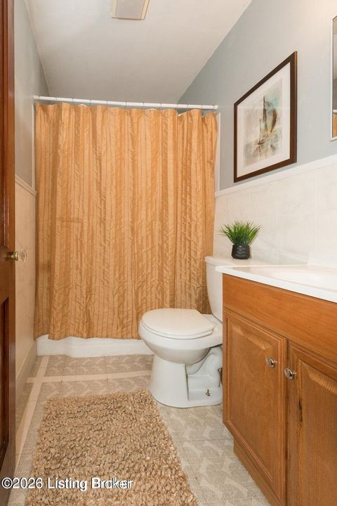 Tiny photo for 3664 Kahlert Ave, Louisville, KY 40215 (MLS # 1712785)