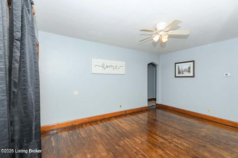 Tiny photo for 3664 Kahlert Ave, Louisville, KY 40215 (MLS # 1712785)