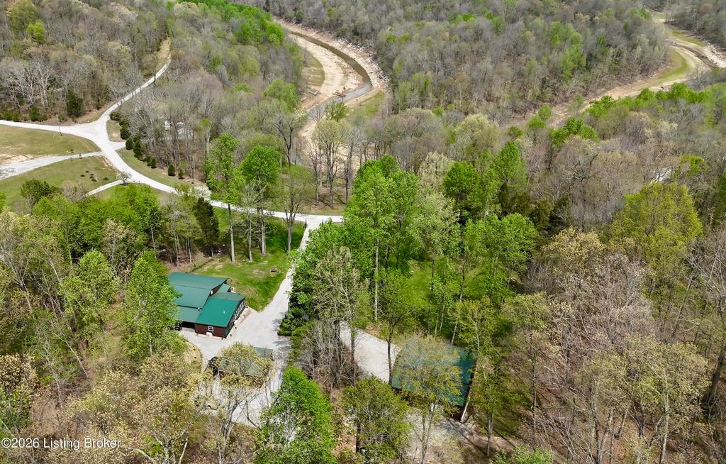 Photo of 207 Fawn Hill Loop, Leitchfield, KY 42754 (MLS # 1714479)