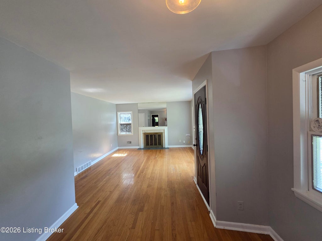Photo of 2353 Valley Vista Rd, Louisville, KY 40205 (MLS # 1731548)